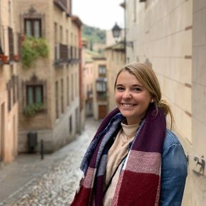 Meet your Posher, Maddie